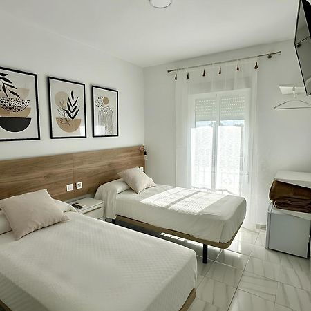 Hostal Merino Jedula Exterior photo